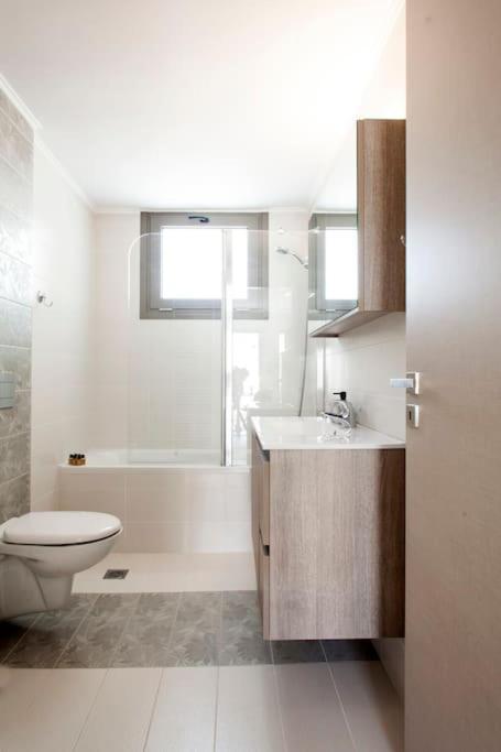 Minimal Loft Art With Sea View Over Heraklion Harbour Exterior foto