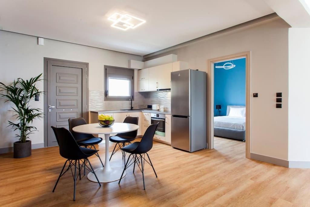 Minimal Loft Art With Sea View Over Heraklion Harbour Exterior foto